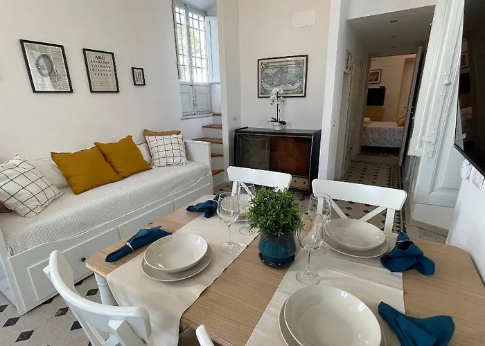 Nanni - Elisa A Pochi Passi Dalle Mura Con Parcheggio Lucca