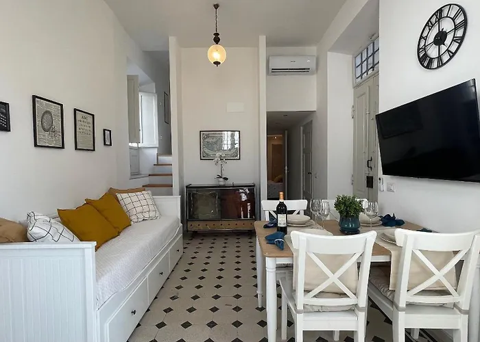 Nanni - Elisa A Pochi Passi Dalle Mura Con Parcheggio