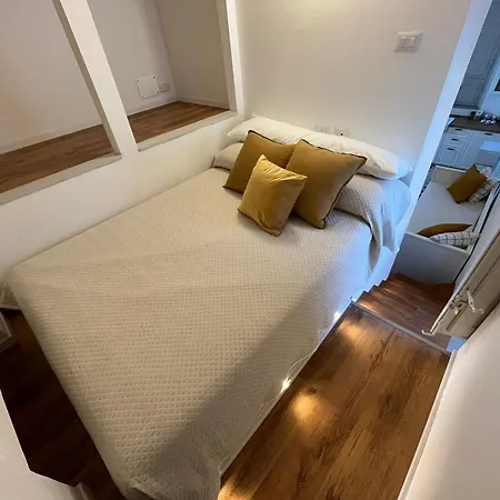 Nanni - Relax E Parcheggio Privato 루카